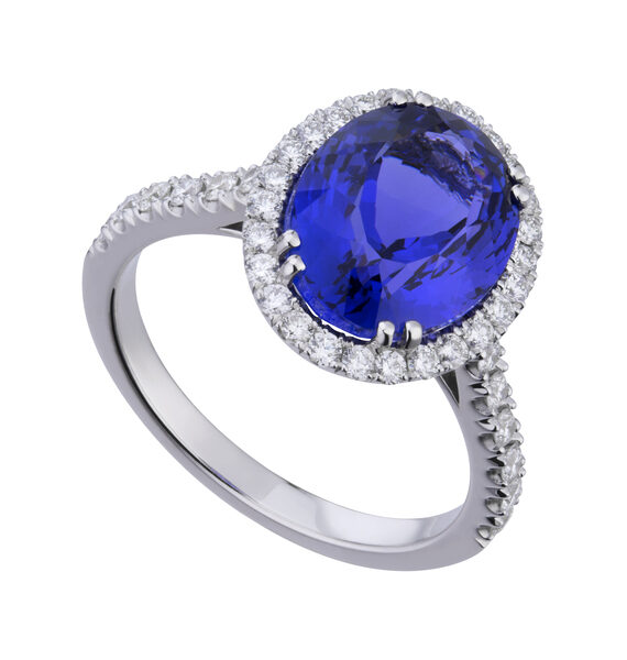 ANELLO TANZANITE OVALE 10X8 E DIAMANTI